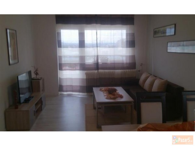 Се изнајмува стан од 50м2 спроти КЈУБИ