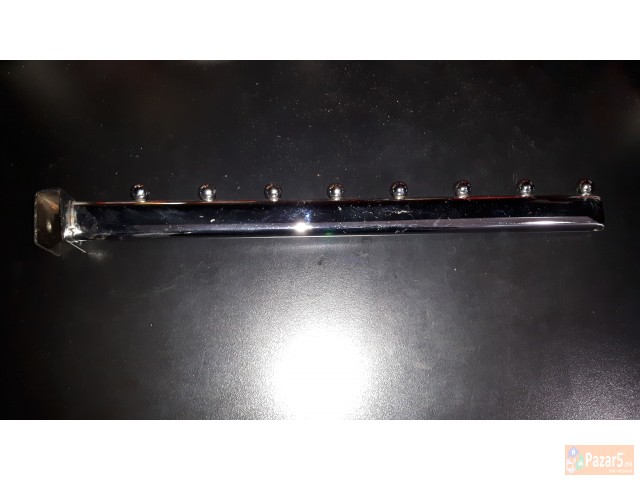 Se Prodava Inventar Za Butik