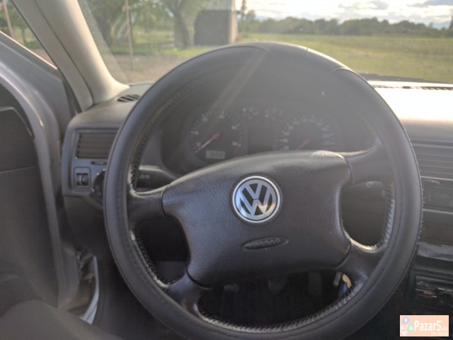 Продавам Бора 1. 9 тди