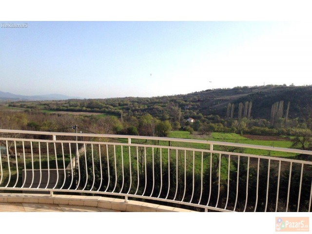 Луксузна викендица во Старо Нагоричане