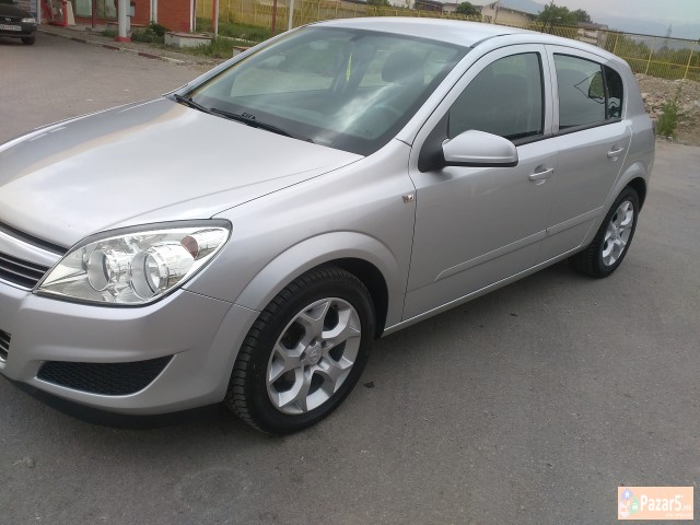 Opel Astra 1.7cdti Mnogu Socuvano