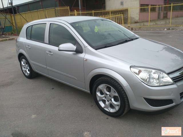 Opel Astra 1.7cdti Mnogu Socuvano