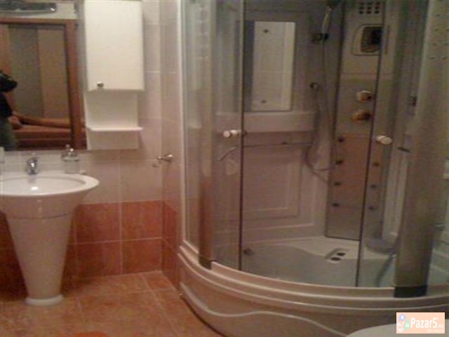 СЕ ИЗДАВА ЧЕТИРИСОБЕН СТАН ВО ЦРНИЧЕ