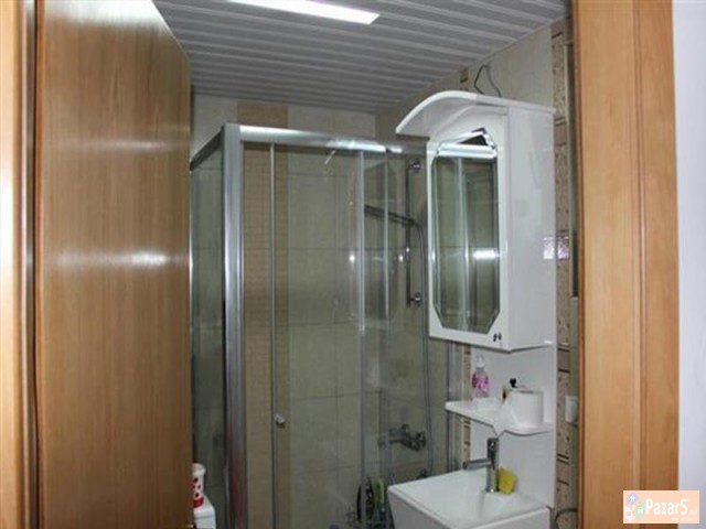 СЕ ИЗДАВА ТРОСОБЕН СТАН ВО АЕРОДРОМ