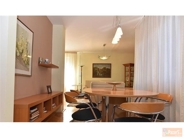 Се продава стан 88м2 во Карпош 1