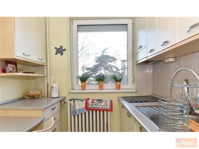 Се продава стан 88м2 во Карпош 1