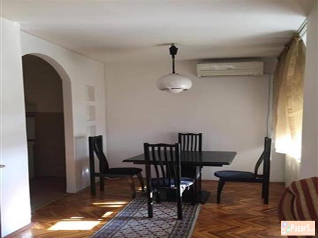 СЕ ИЗДАВА ТРОСОБЕН СТАН ВО СТРОГ ЦЕНТАР