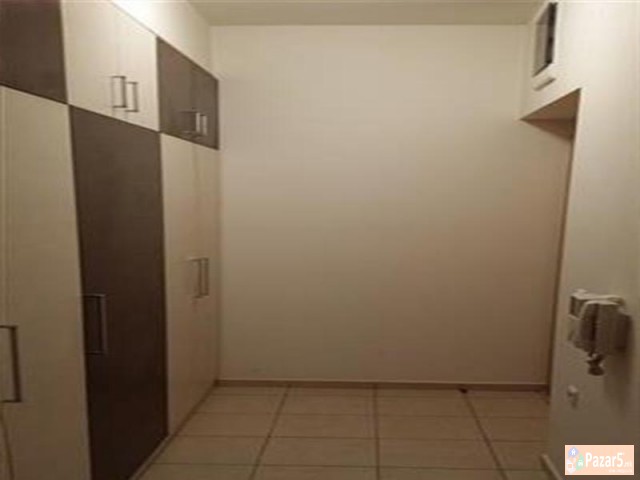 СЕ ИЗДАВА ТРОСОБЕН СТАН ВО ЦЕНТАР