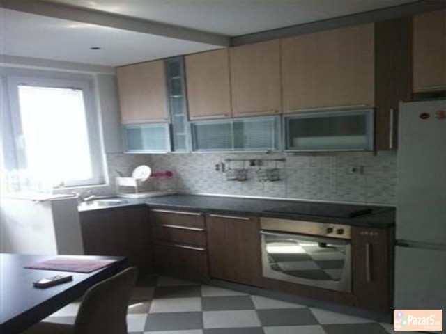 СЕ ИЗДАВА ТРОСОБЕН СТАН ВО ЦЕНТАР