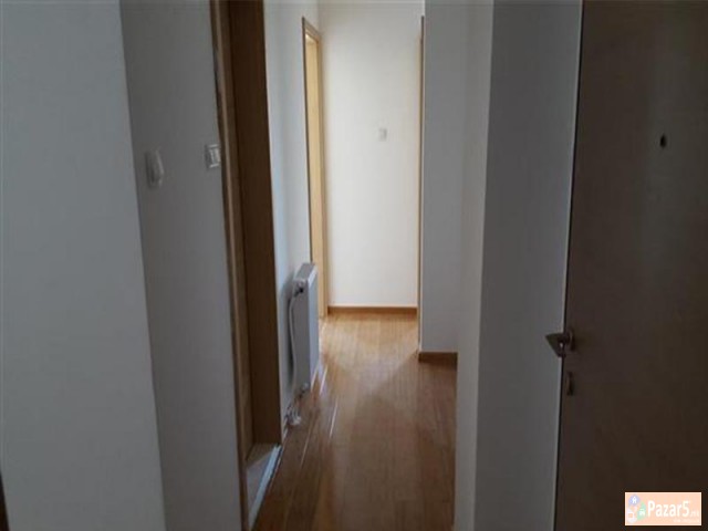 СЕ ИЗДАВА ТРОСОБЕН ПРАЗЕН СТАН ВО АЕРОДРОМ