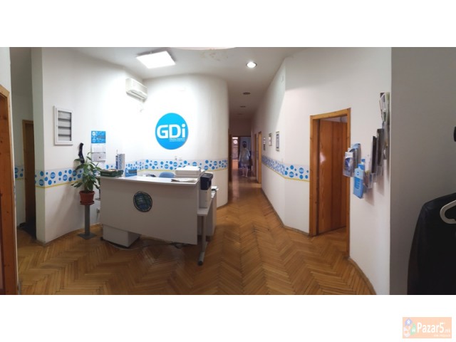 Se Iznajmuva Deloven Prostor 204m2 Nad Crven Krst