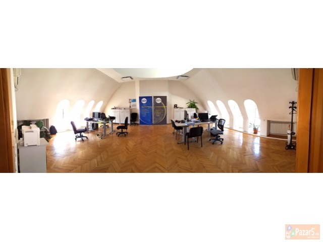 Se Iznajmuva Deloven Prostor 204m2 Nad Crven Krst