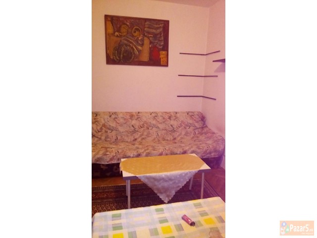 Izdavam Kompletno Namestena Garsonjera Vo Avtokoma