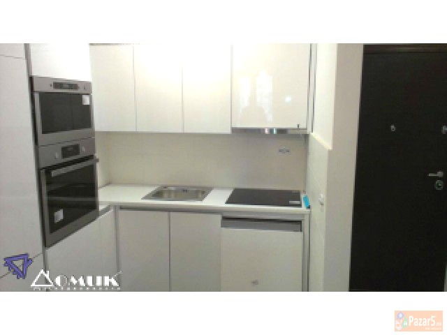 Domik Izdava Luksuzen Nevselen Stan Kaj Katolicka