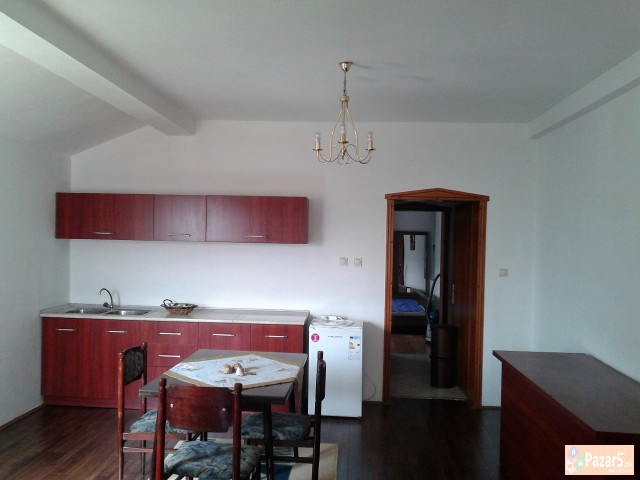 Se Izdava Gevgelija Sprat Od Kuka