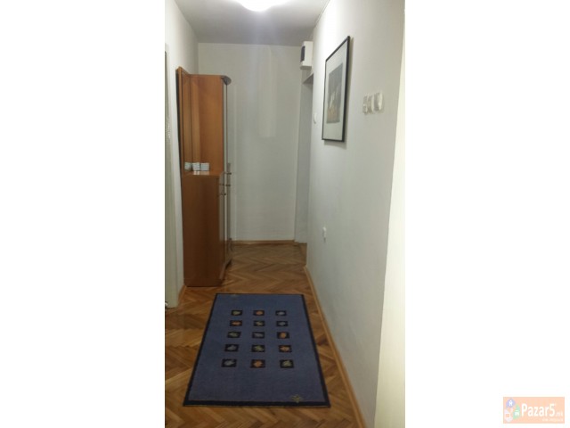 Izdavam Stan Do Dramski Teatar