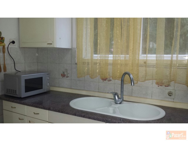 Izdavam Stan Do Dramski Teatar