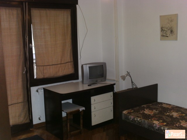 СЕ ИЗДАВА ЕДНОСОБЕН СТАН ВО КАПИШТЕЦ