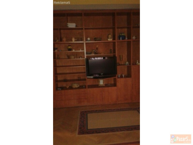 Se Izdava Dvosoben Namesten Stan Kaj Zeleznicka