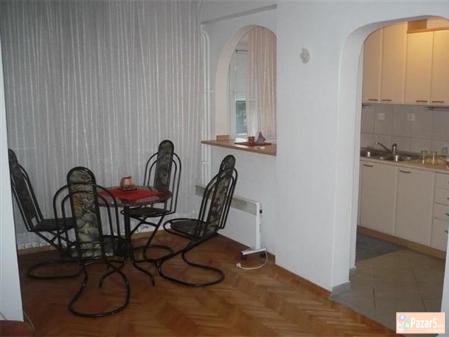 СЕ ИЗДАВА ДВОСОБЕН СТАН ВО ЦЕНТАР