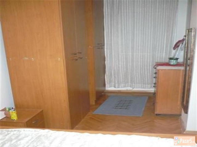 СЕ ИЗДАВА ДВОСОБЕН СТАН ВО ЦЕНТАР