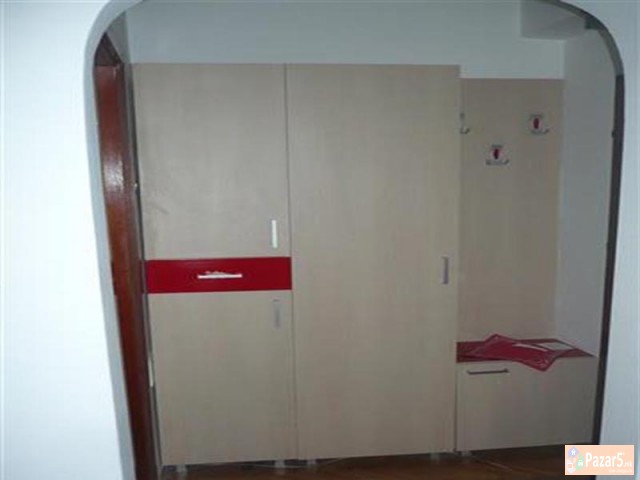 СЕ ИЗДАВА ДВОСОБЕН СТАН ВО ЦЕНТАР