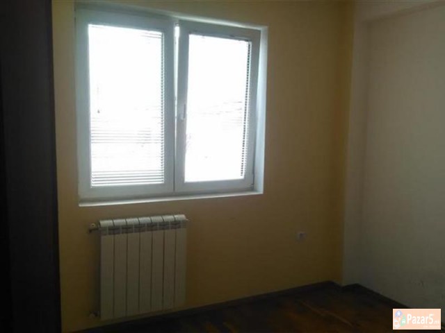 СЕ ИЗДАВА ПРАЗЕН СТАН ЗА КАНЦЕЛАРИИ КАЈ ЛЕОНТИЧ