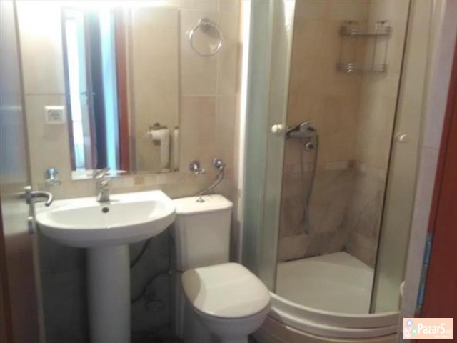 СЕ ИЗДАВА ПРАЗЕН СТАН ЗА КАНЦЕЛАРИИ КАЈ ЛЕОНТИЧ