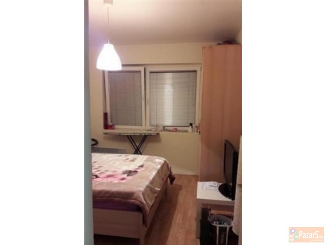 Се продава комплетно реновиран двособен стан