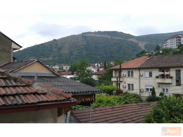 Се продава куќа 110м2 во Кисела Вода