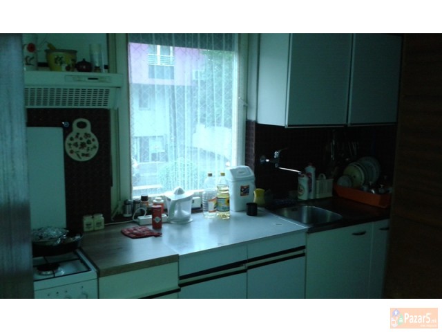 Се продава куќа 400м2 во Козле