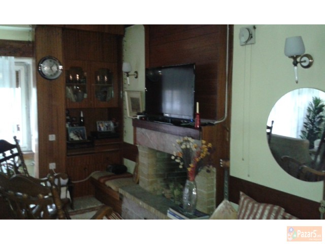 Се продава куќа 400м2 во Козле