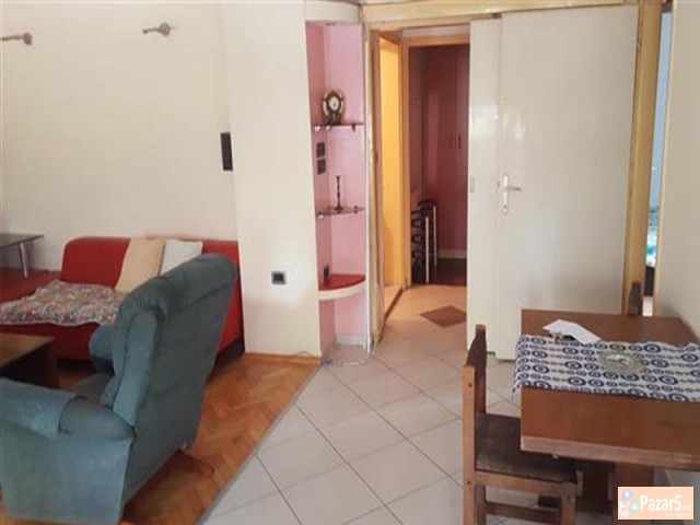 СЕ ИЗДАВА ТРОСОБЕН СТАН ВО НОВО ЛИСИЧЕ