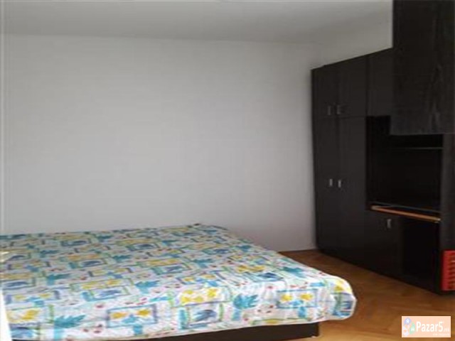 СЕ ИЗДАВА ТРОСОБЕН СТАН ВО НОВО ЛИСИЧЕ