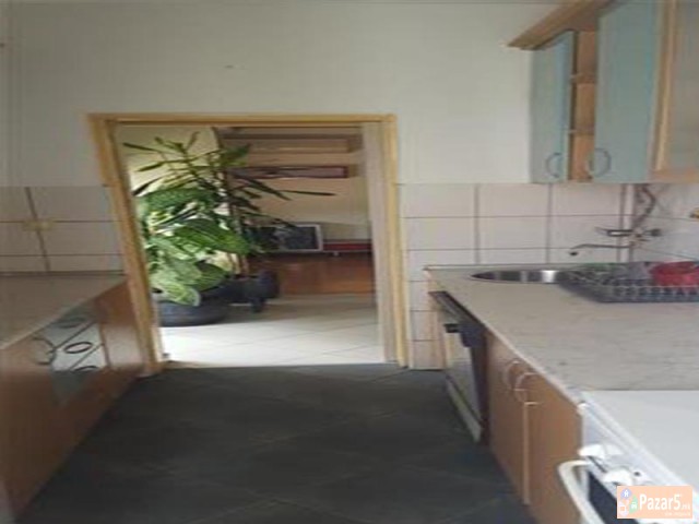 СЕ ИЗДАВА ТРОСОБЕН СТАН ВО НОВО ЛИСИЧЕ