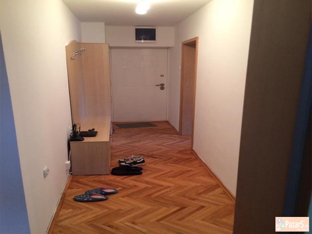 Se Izdava Dvosoben Stan Vo Karpos 1