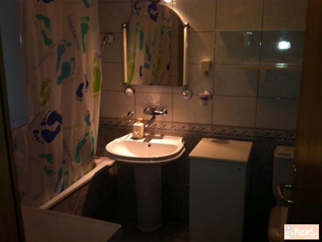 Se Izdava Dvosoben Stan Vo Centar/bujakovec