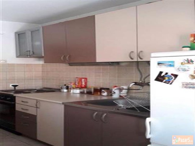 Se Izdava Dvosoben Stan Vo Centar