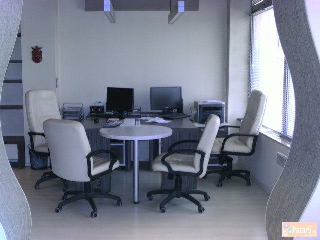 СЕ ПРОДАВА ДЕЛОВЕН ПРОСТОР ВО ЦЕНТАР