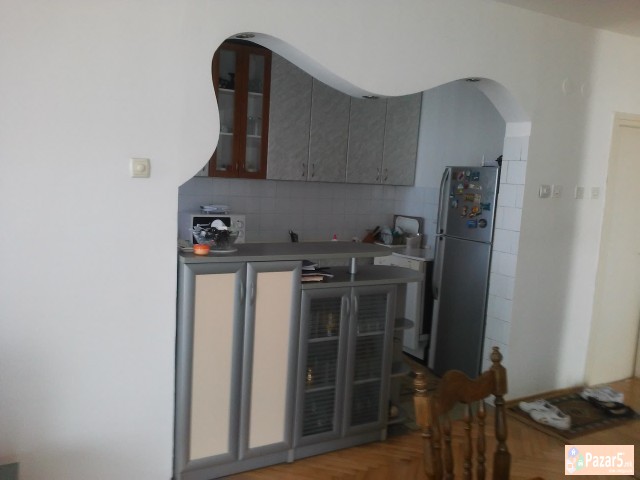 Се продава стан 72м2 во Тафталиџе кај Млечен ресто