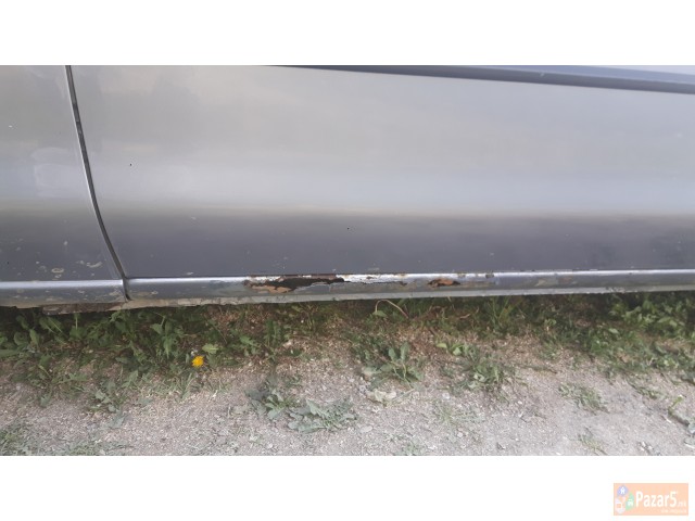 Prodavam Ford Mondeo 1.8td Full Oprema Odl Sostojb