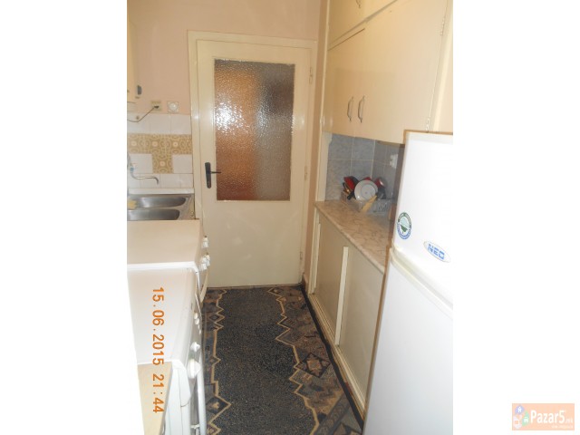 Izdavam Trosoben Stan K.voda