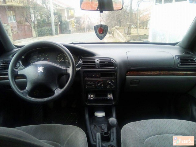 итно се продава Пежо 1.9