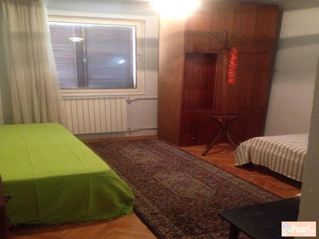 СЕ ИЗДАВА ТРОСОБЕН СТАН ВО АЕРОДРОМ