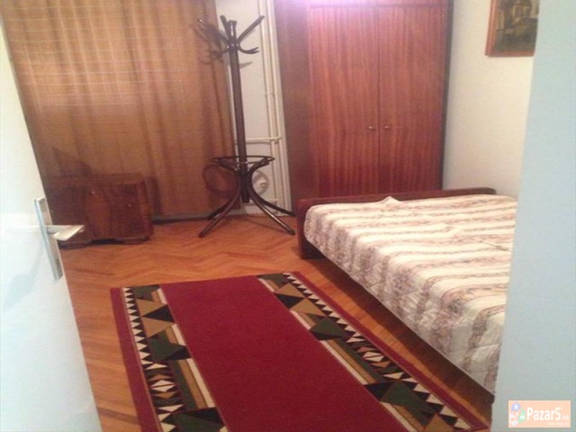 СЕ ИЗДАВА ТРОСОБЕН СТАН ВО АЕРОДРОМ