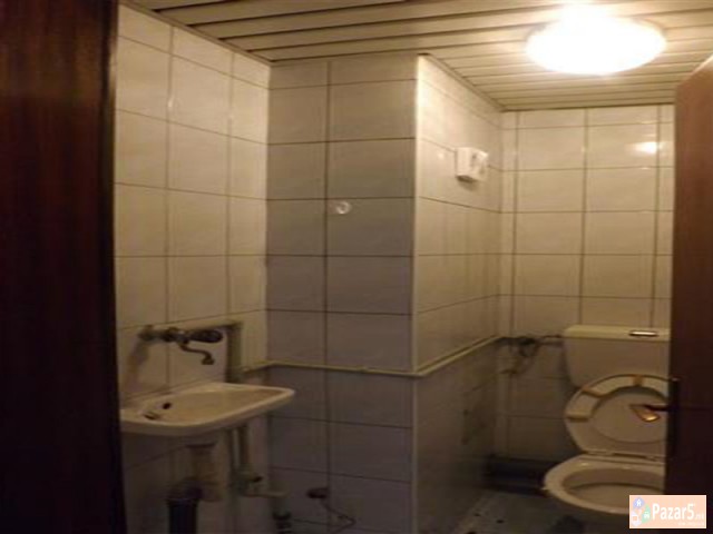 СЕ ИЗДАВА ТРОСОБЕН ПРАЗЕН СТАН ВО НОВО ЛИСИЧЕ