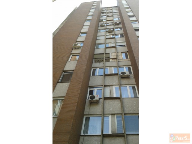 Се продава стан 83,5м2 во Центар