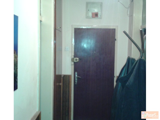 Се продава стан 83,5м2 во Центар