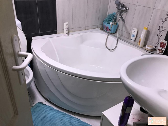 СЕ ИЗДАВА ДВОСОБЕН СТАН ВО КАРПОШ 2