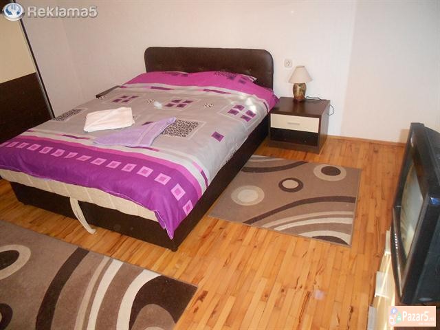 Izdavam Sobi Vo Ohrid!!!